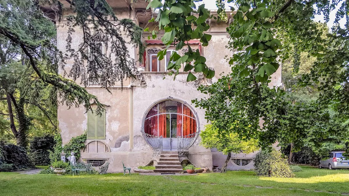 Liberty Art Nouveau villa with round window, Ferrara